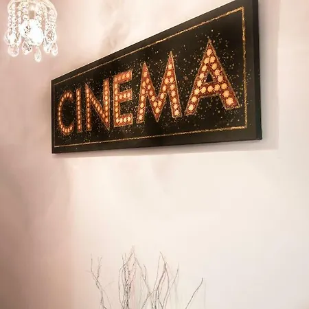 アパート De Cine バルバテ